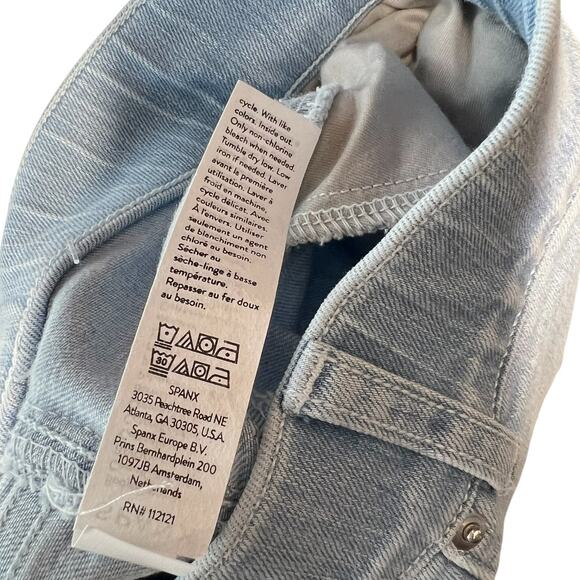 Spanx Flare Jeans Stretch Pull-On Denim Retro Light Wash Blue Size Large - Picture 13 of 14